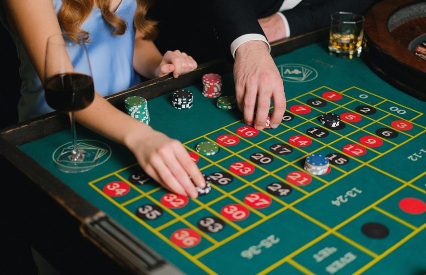 From Levers and Reels to Smart Digital Interfaces: The Story of Slots